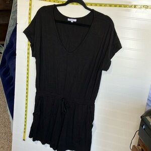 Z Supply Black Romper Shorts cinch waist V-neck size Large loose fit